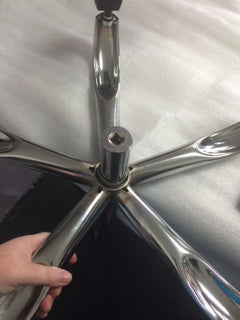 Gas Strut For An Office Chair